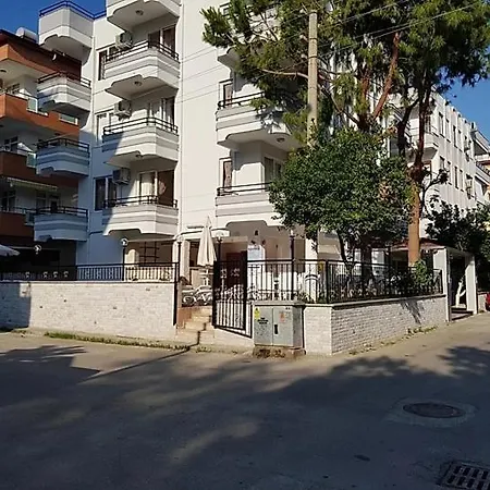 Ikizler Apart לינה וארוחת בוקר 2*