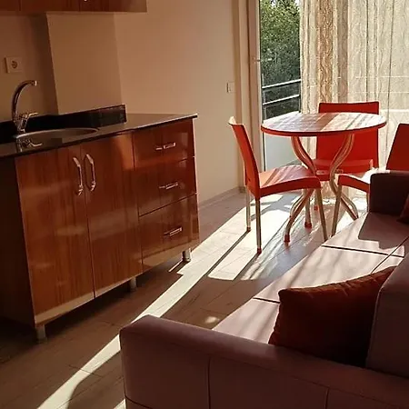 Oda ve Kahvaltı ıkizler Apart